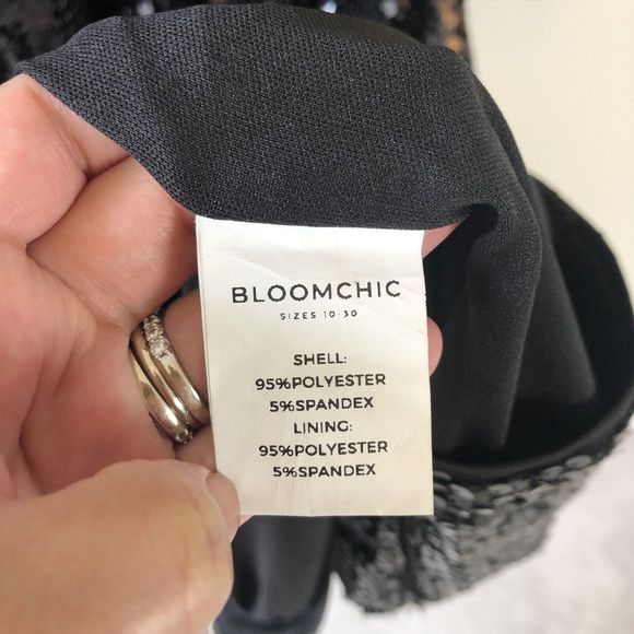 BloomChic Black Metallic Sequined Long Sleeve Dress Faux Wrap Size 14/16 NWTs - Picture 12 of 13